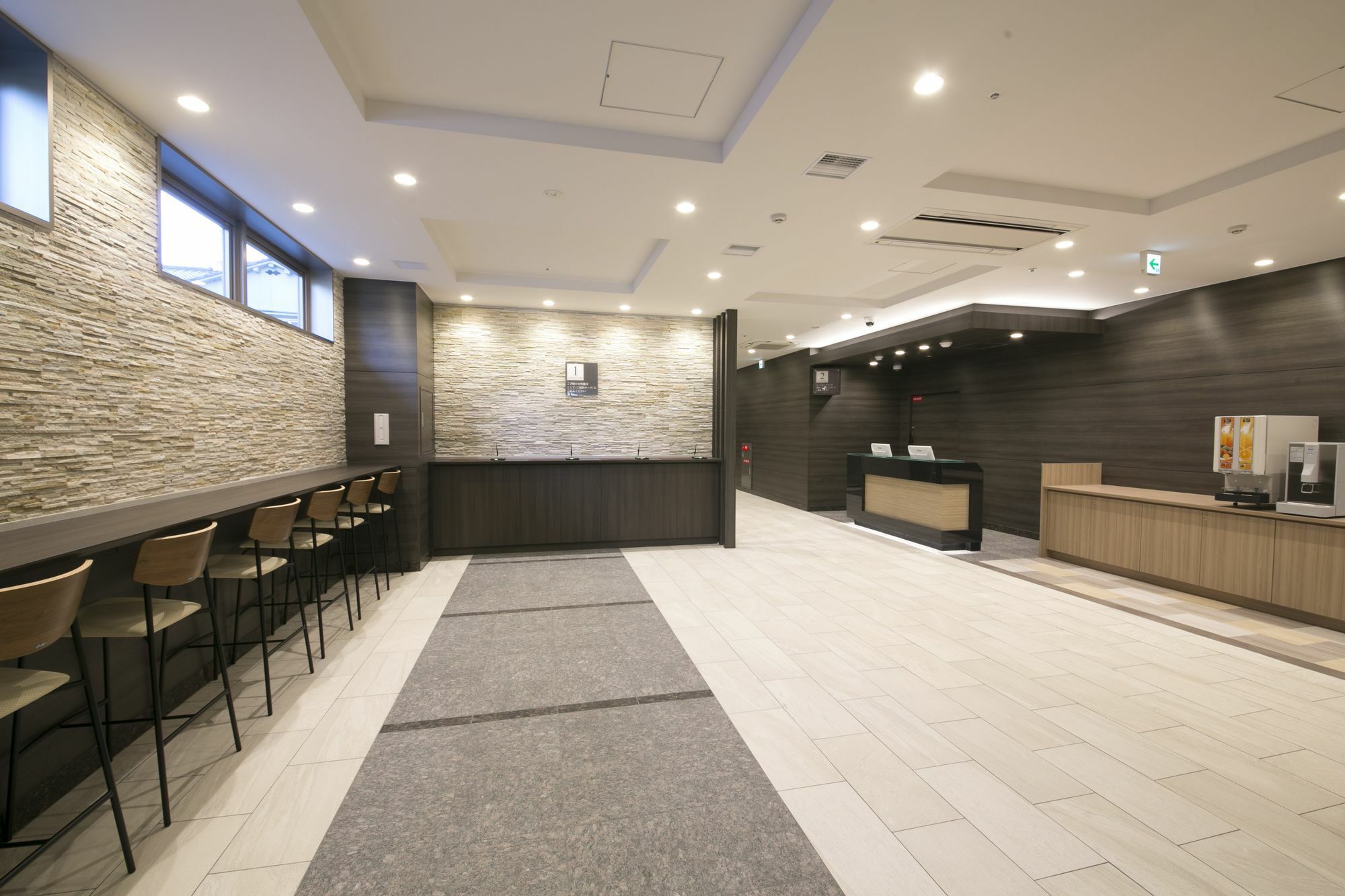 Washington R&B Hotel Shin Osaka Kitaguchi Bagian luar foto